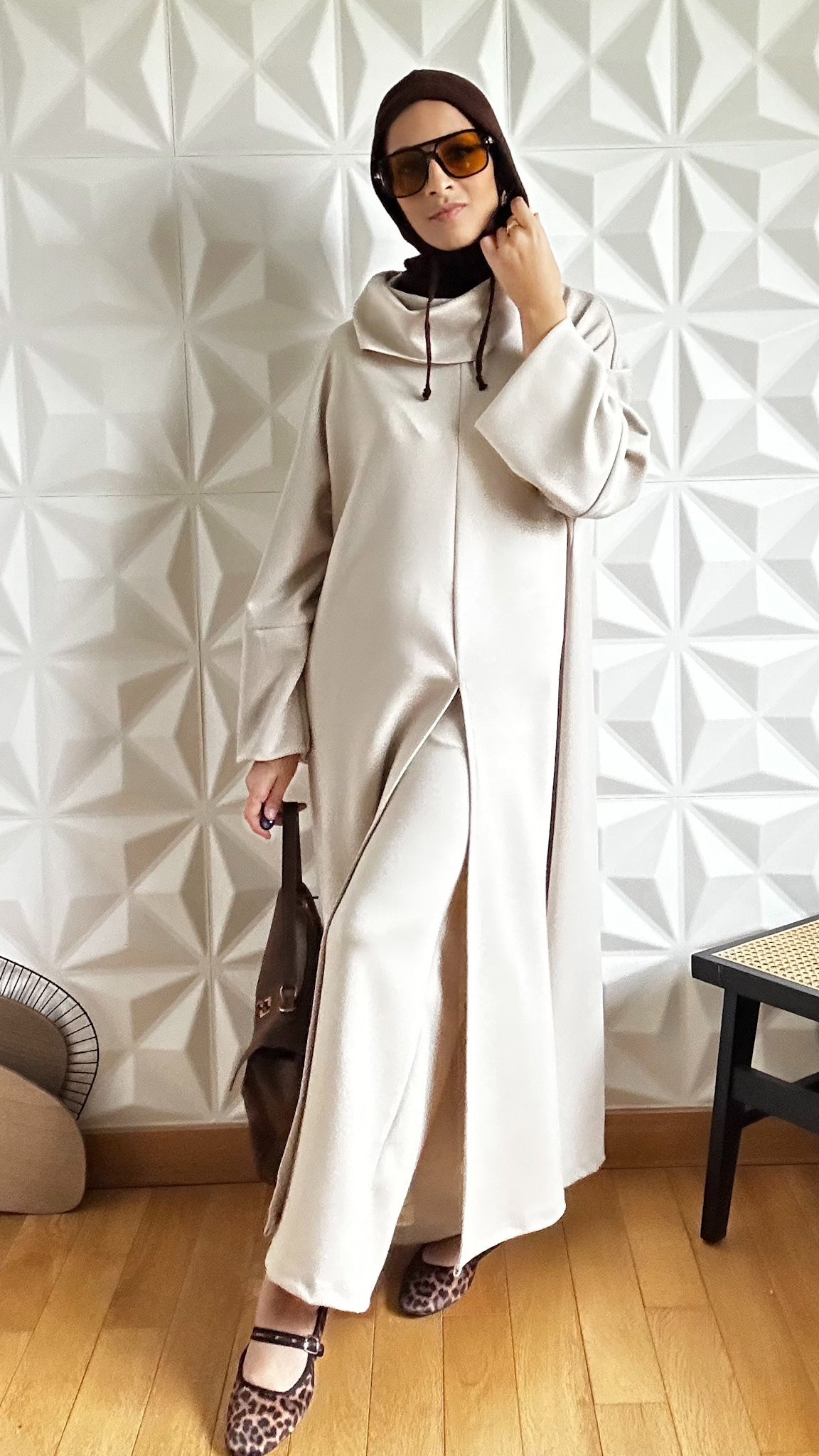 Ensemble pantalon large et robe caftan à col roulé - Beige